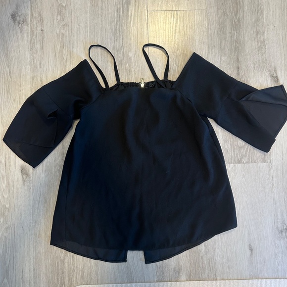 Women's clothes: mostly Zara, some Garage, Tommy Hilfiger, Aldo and River Island - Picture 5 of 14